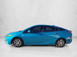 Used 2020 Toyota Prius Prime LE video 2