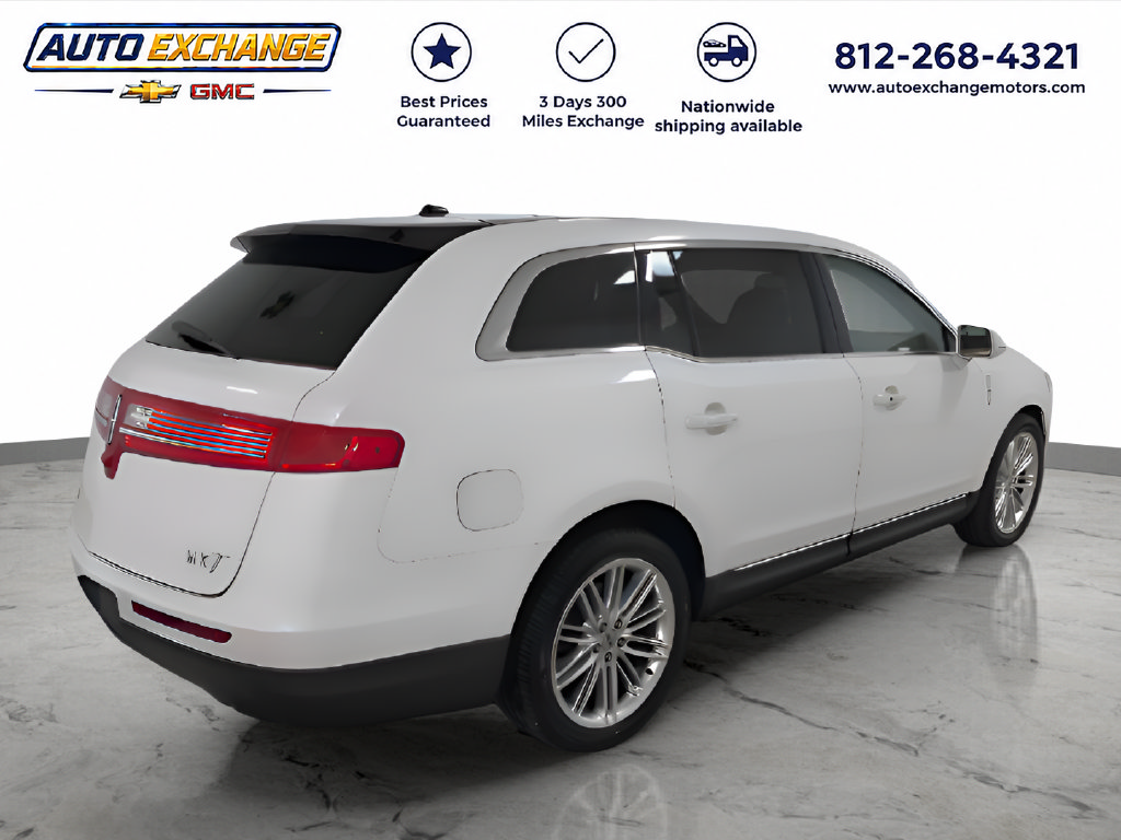 Used 2018 Lincoln MKT AWD image 18