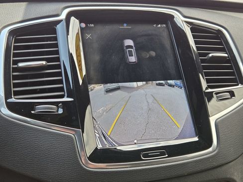 Used 2023 Volvo XC90 T8 Plus AWD/4WD image 18