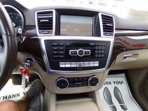 Used 2014 Mercedes-Benz ML 350 4MATIC image 55