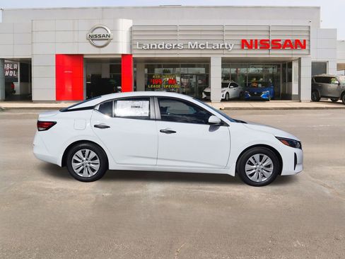 New 2025 Nissan Sentra S image 2