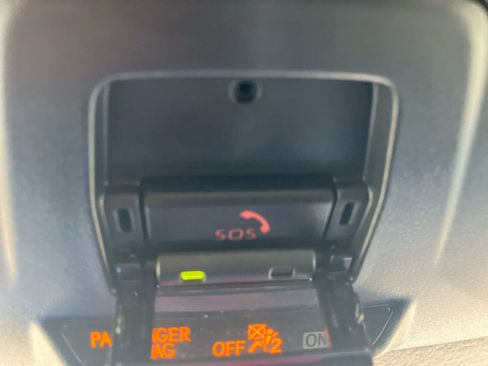 Used 2024 Toyota Corolla Cross LE FWD image 17