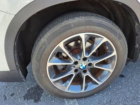 Used 2017 BMW X5 xDrive40e AWD/4WD image 29