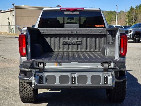 New 2026 GMC Sierra 1500 AT4 w/ AT4 Premium Package AWD/4WD image 17