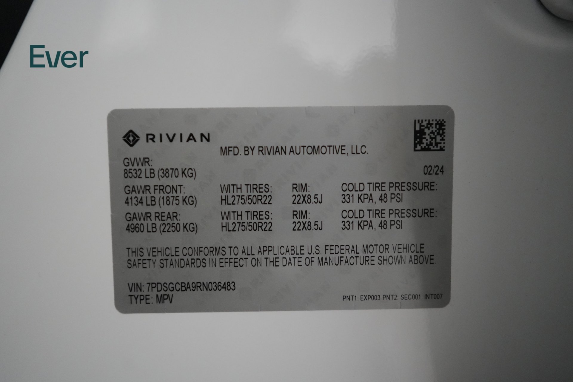 Used 2024 Rivian R1S Adventure Dual AWD/4WD image 29