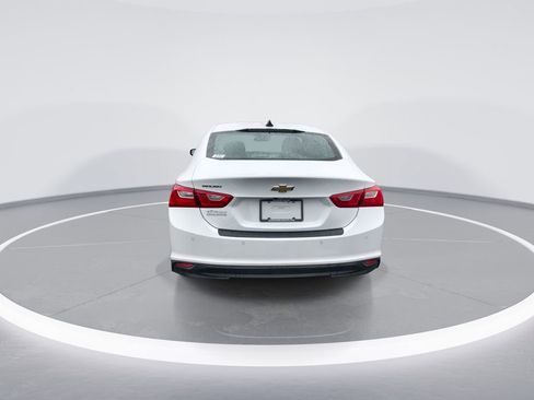 Used 2024 Chevrolet Malibu LS image 7