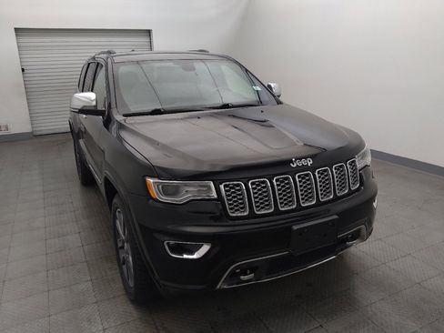 Used 2017 Jeep Grand Cherokee Overland RWD image 14