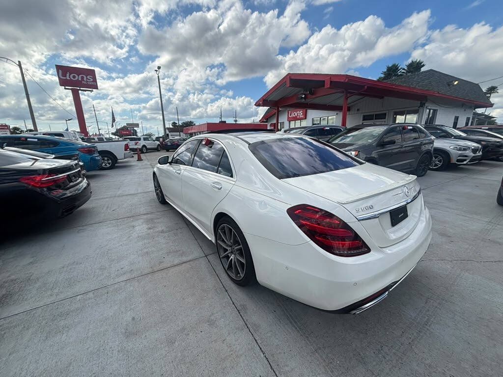 Used 2018 Mercedes-Benz S 560 Sedan image 4