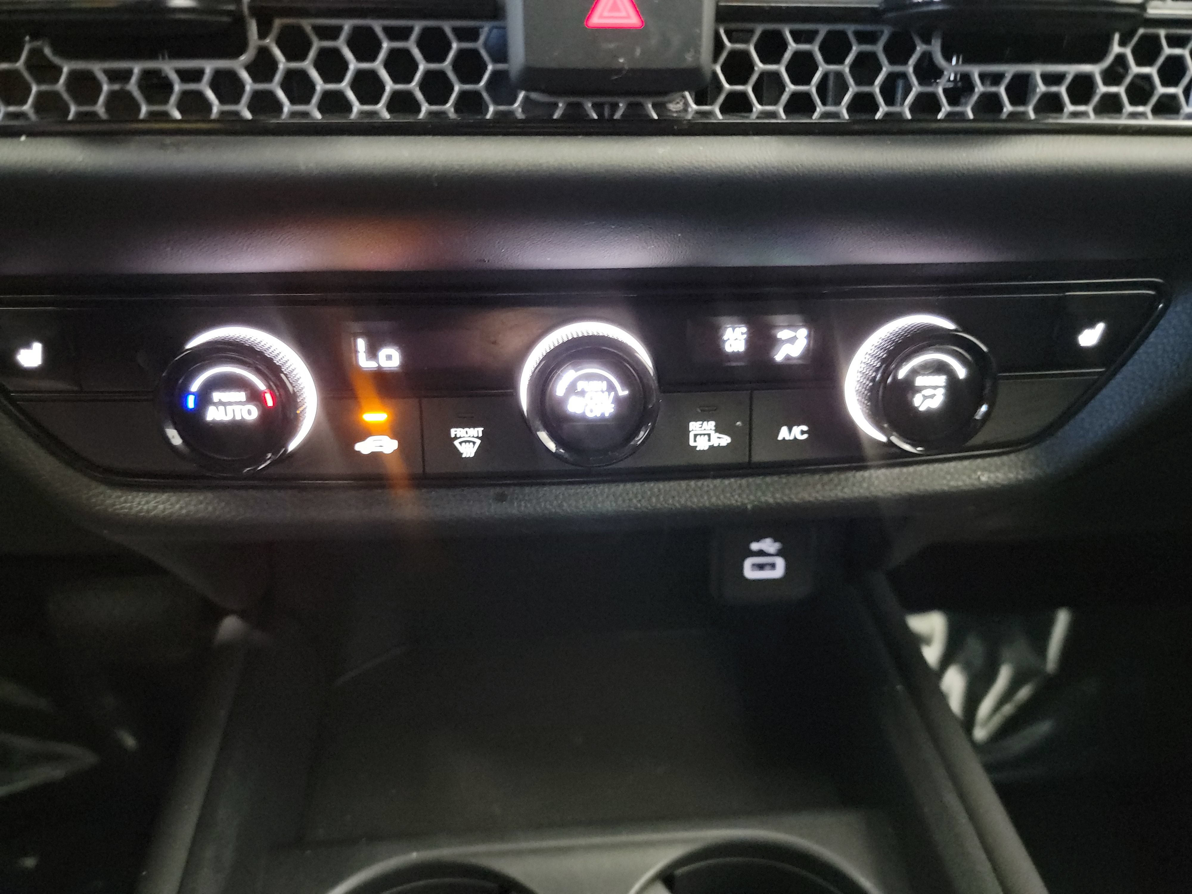 Used 2025 Honda HR-V Sport image 21