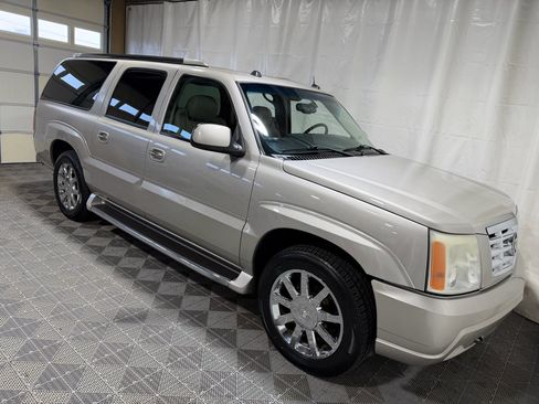 Used 2004 Cadillac Escalade ESV Platinum image 7
