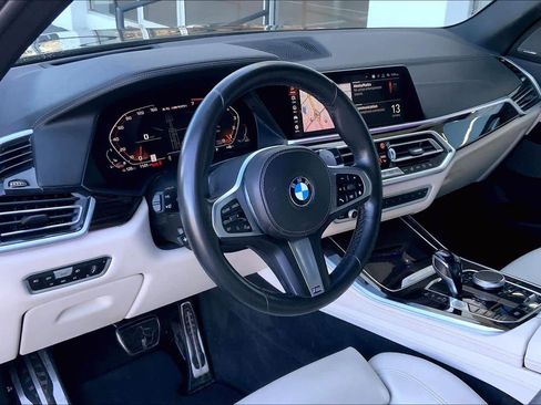 Used 2020 BMW X5 M50i w/ Premium Package image 20