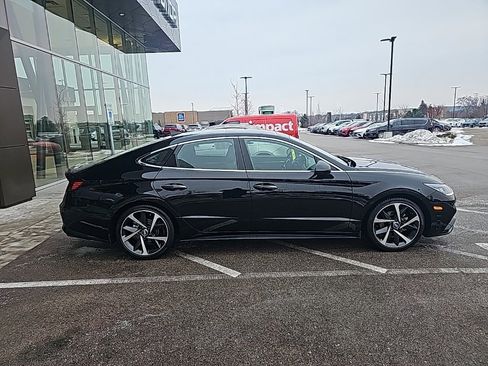 Used 2023 Hyundai Sonata SEL Plus image 6