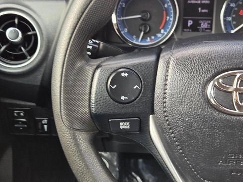 Used 2019 Toyota Corolla LE image 24