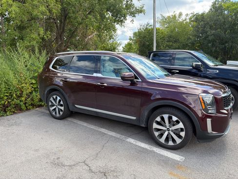 Used 2022 Kia Telluride S AWD/4WD image 30