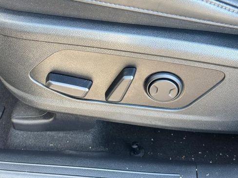 Certified 2022 Kia Sorento SX w/ Panoramic Sunroof Package image 22