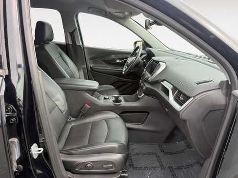Used 2022 GMC Terrain SLT w/ Infotainment Package II image 19