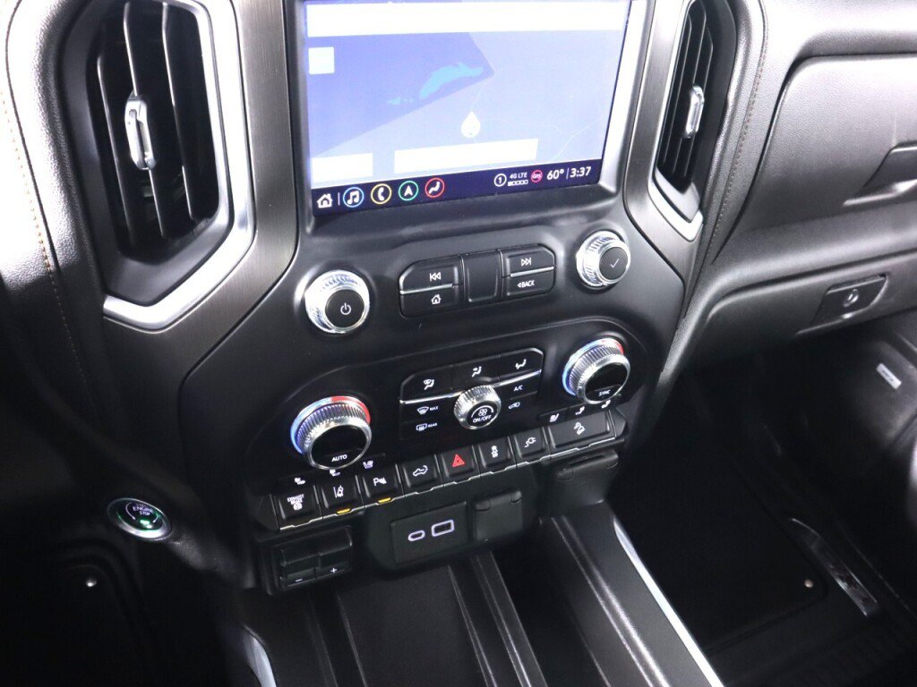 Used 2021 GMC Sierra 3500 AT4 w/ AT4 Premium Plus Package AWD/4WD image 17