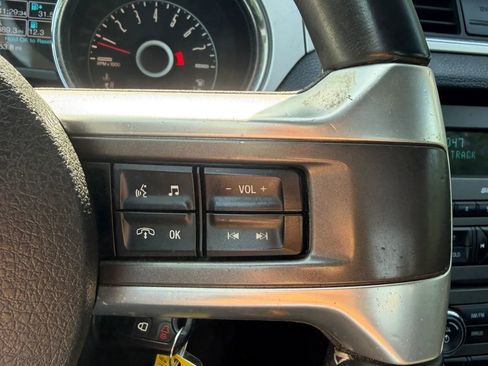 Used 2014 Ford Mustang Premium RWD image 20