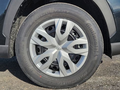 New 2026 Toyota Corolla Cross L image 5