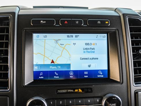 Used 2020 Ford Expedition Limited w/ Equipment Group 301A image 27