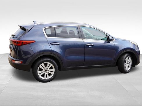 Used 2017 Kia Sportage LX w/ LX Popular Package FWD image 4