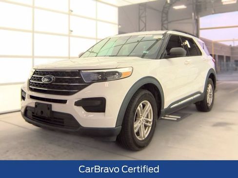 Used 2023 Ford Explorer XLT AWD/4WD image 1