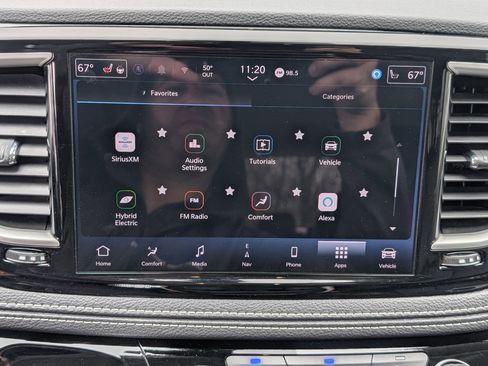 Used 2024 Chrysler Pacifica Select image 33