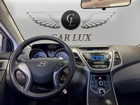 Used 2014 Hyundai Elantra SE FWD image 10
