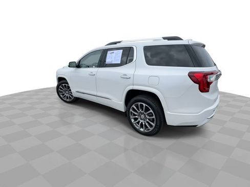 Certified 2023 GMC Acadia Denali w/ Denali Ultimate Package AWD/4WD image 6