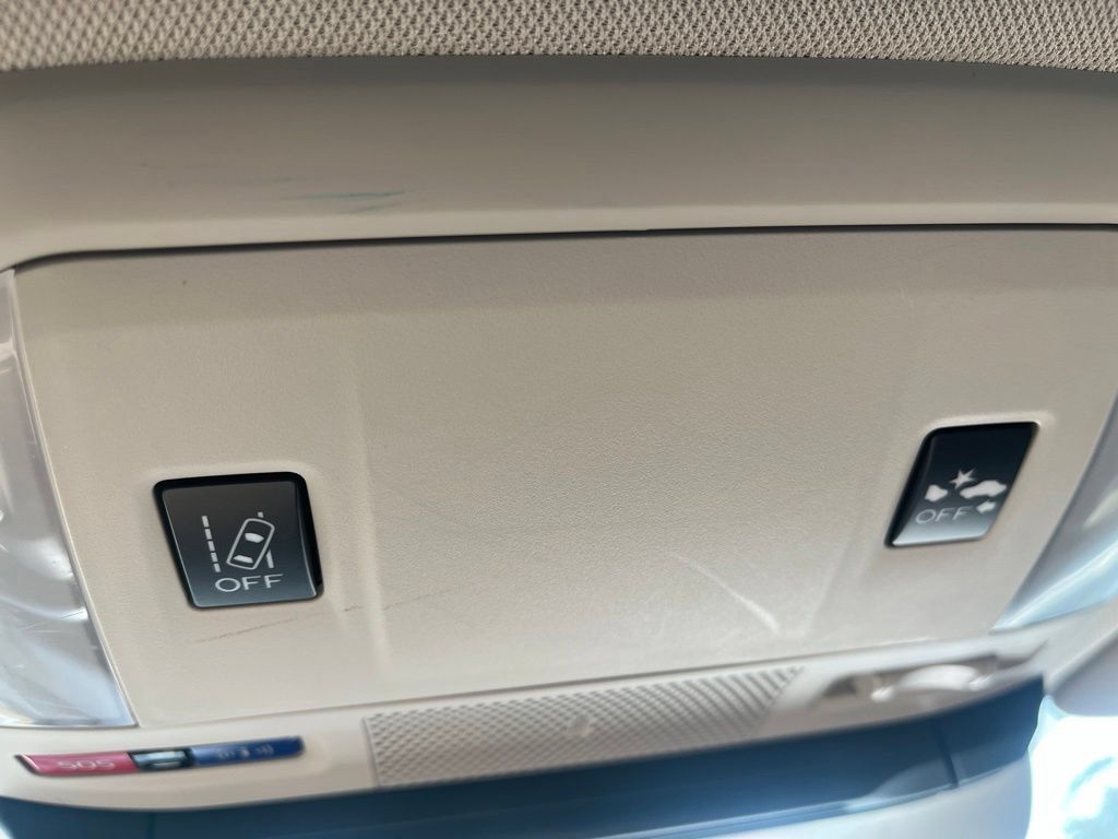 Used 2019 Subaru Ascent Premium AWD/4WD image 25