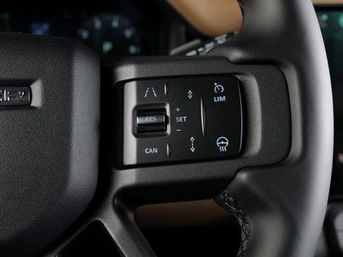New 2026 Land Rover Defender 130 X-Dynamic SE image 19
