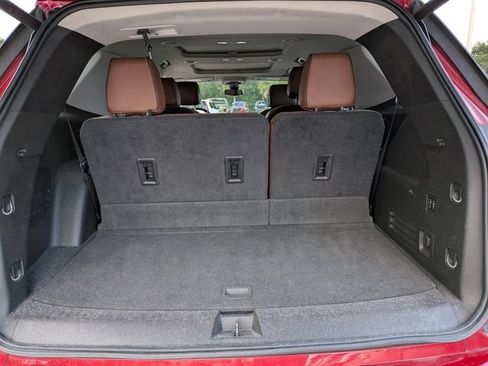 Used 2019 Chevrolet Traverse High Country AWD/4WD image 13