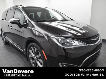 Used 2017 Chrysler Pacifica Limited