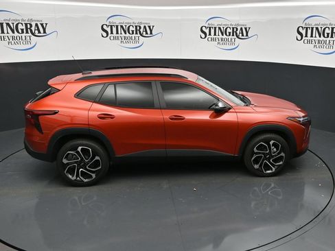 Used 2024 Chevrolet Trax RS w/ Driver Confidence Package FWD image 25