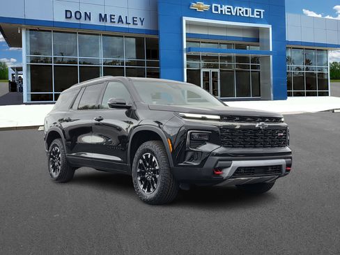 New 2026 Chevrolet Traverse Z71 w/ Enhanced Driving Package image 1