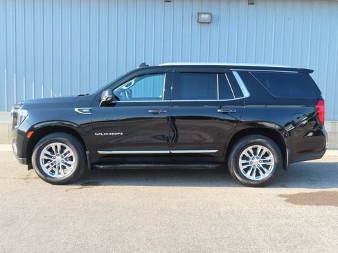 Used 2023 GMC Yukon SLT w/ SLT Luxury Package AWD/4WD image 10