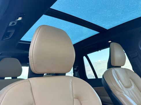 Certified 2023 Volvo XC90 T8 Ultimate w/ Lounge Package image 21
