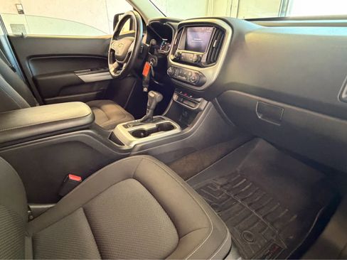 Used 2019 Chevrolet Colorado LT w/ LT Convenience Package RWD image 20