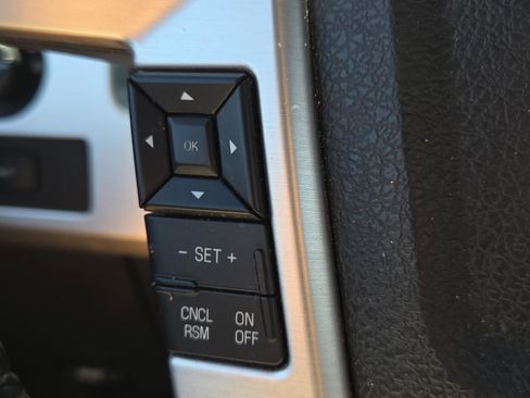 Used 2012 Ford F150 Platinum image 36