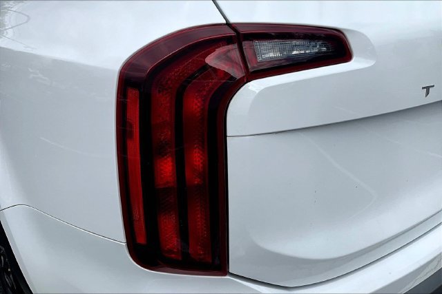Certified 2023 Kia Telluride S w/ S Sunroof Package AWD/4WD image 23