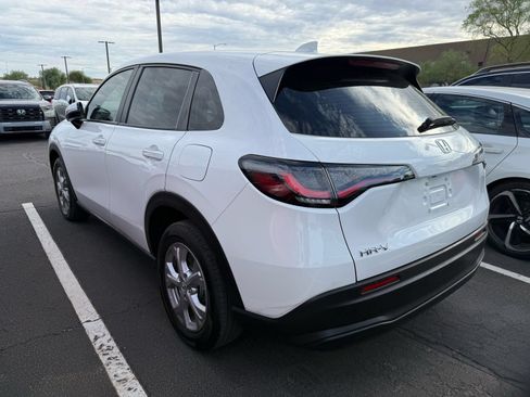 Used 2025 Honda HR-V LX image 3