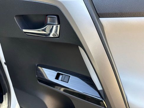 Used 2017 Toyota RAV4 Limited w/ Protection Package image 40