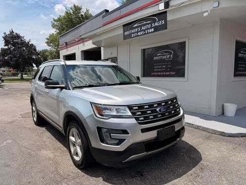 Used 2016 Ford Explorer XLT AWD/4WD image 7