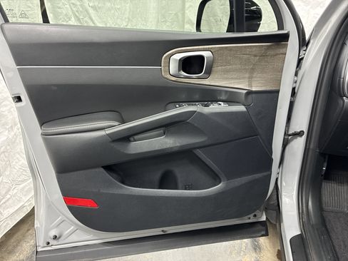 Certified 2023 Kia Sorento X-Line EX image 16