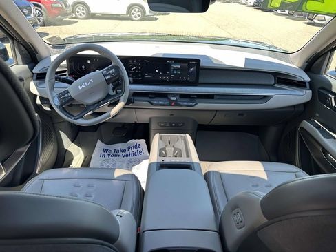Used 2024 Kia EV9 Wind AWD/4WD image 13