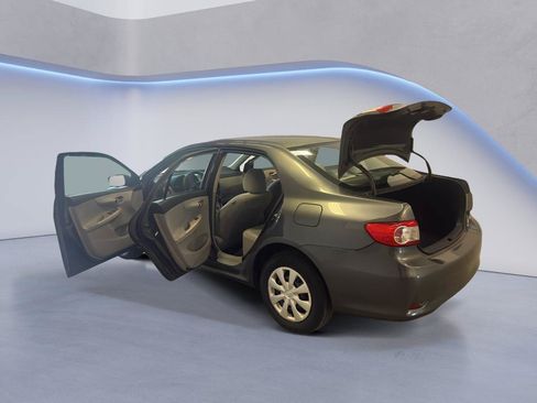 Used 2011 Toyota Corolla LE FWD image 12