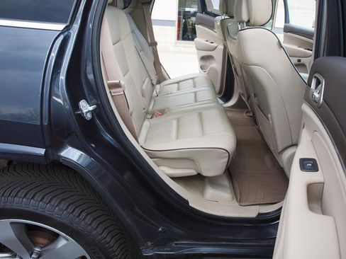 Used 2014 Jeep Grand Cherokee Overland image 8