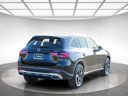 New 2026 Mercedes-Benz GLC 300 4MATIC image 4