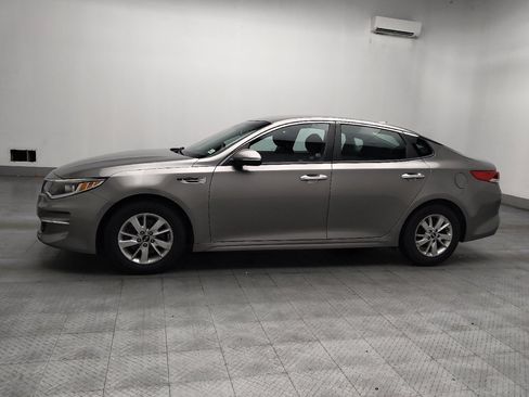 Used 2018 Kia Optima LX w/ Convenience Package FWD image 2
