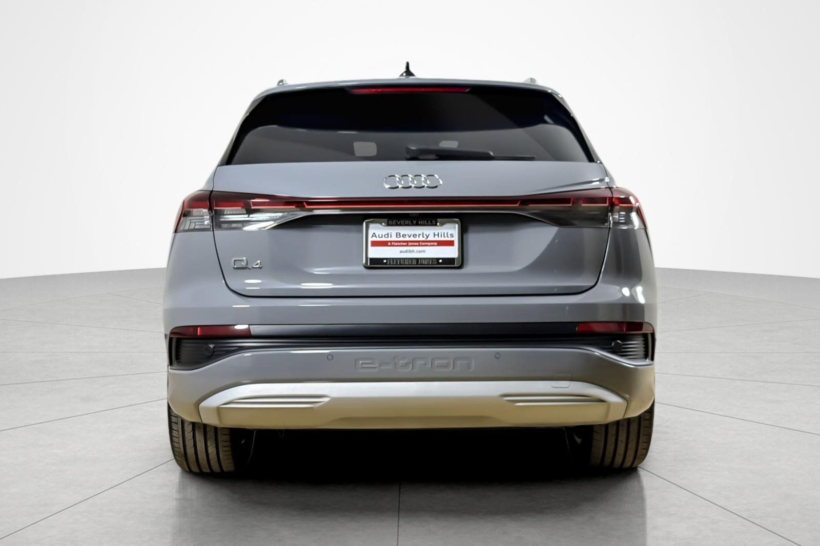 Certified 2023 Audi Q4 e-tron Premium Plus w/ Premium Plus RWD image 4